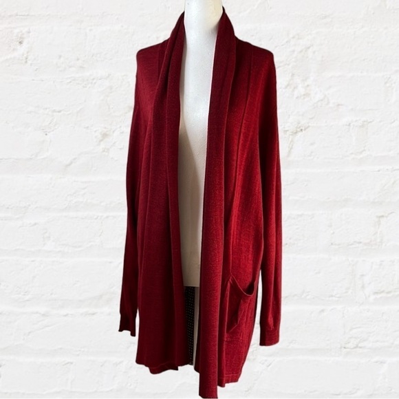 SOFT surroundings dark red long sleeve cardigan fabric insert on back. - Picture 1 of 9